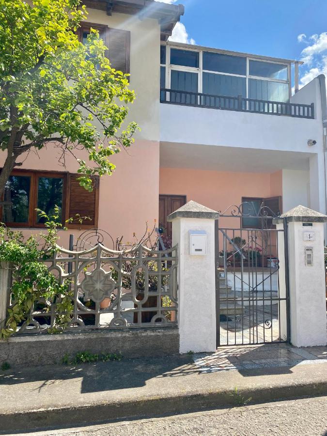 Hotel Casa Dei Giunchi Olbia Exterior foto